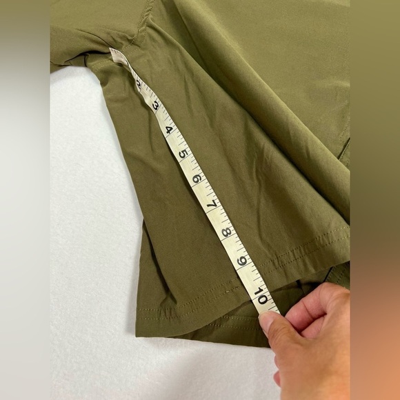 ORVIS Men’s Olive Night Green Cargo Shorts, Pockets Stretchy Size 40 Gorpcore - Picture 15 of 15